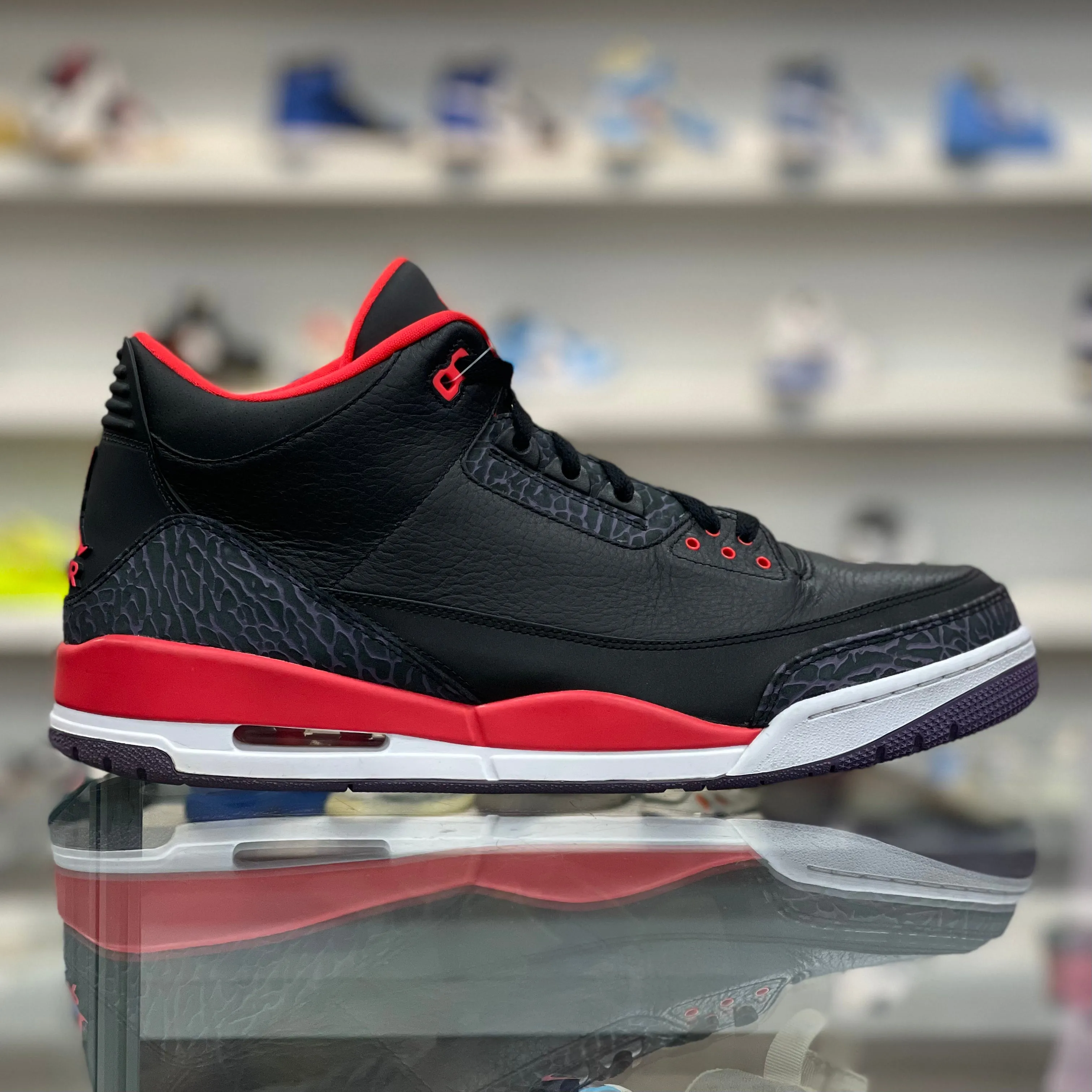 Air Jordan 3 Retro "Crimson“