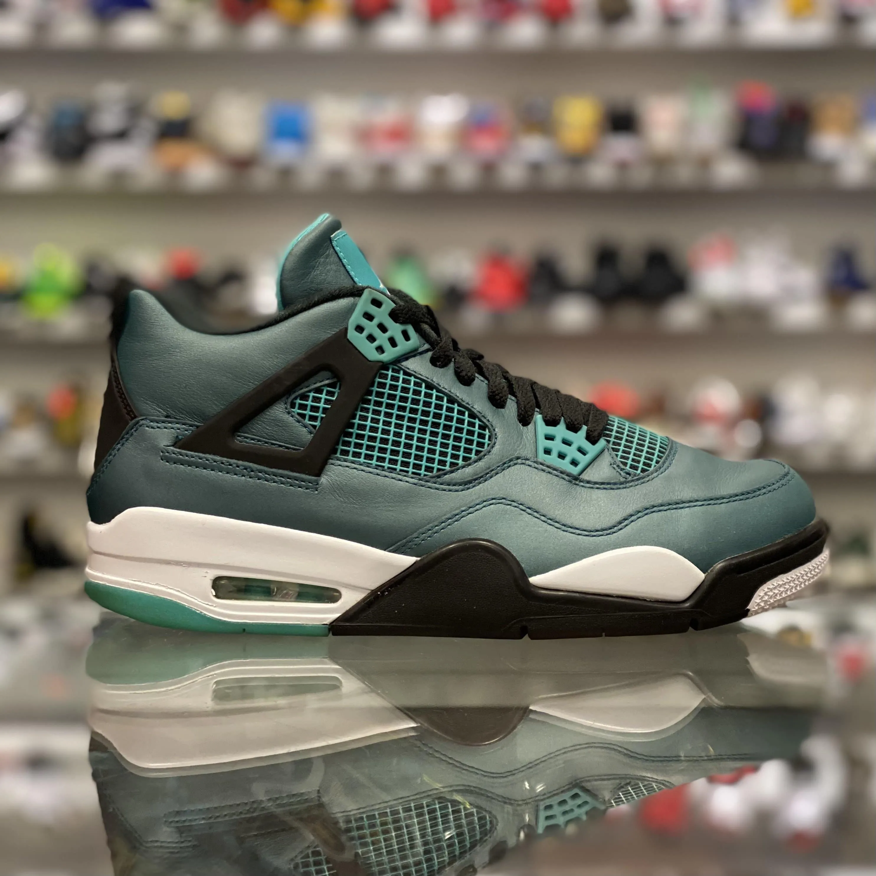 Air Jordan 4 Retro “Teal”