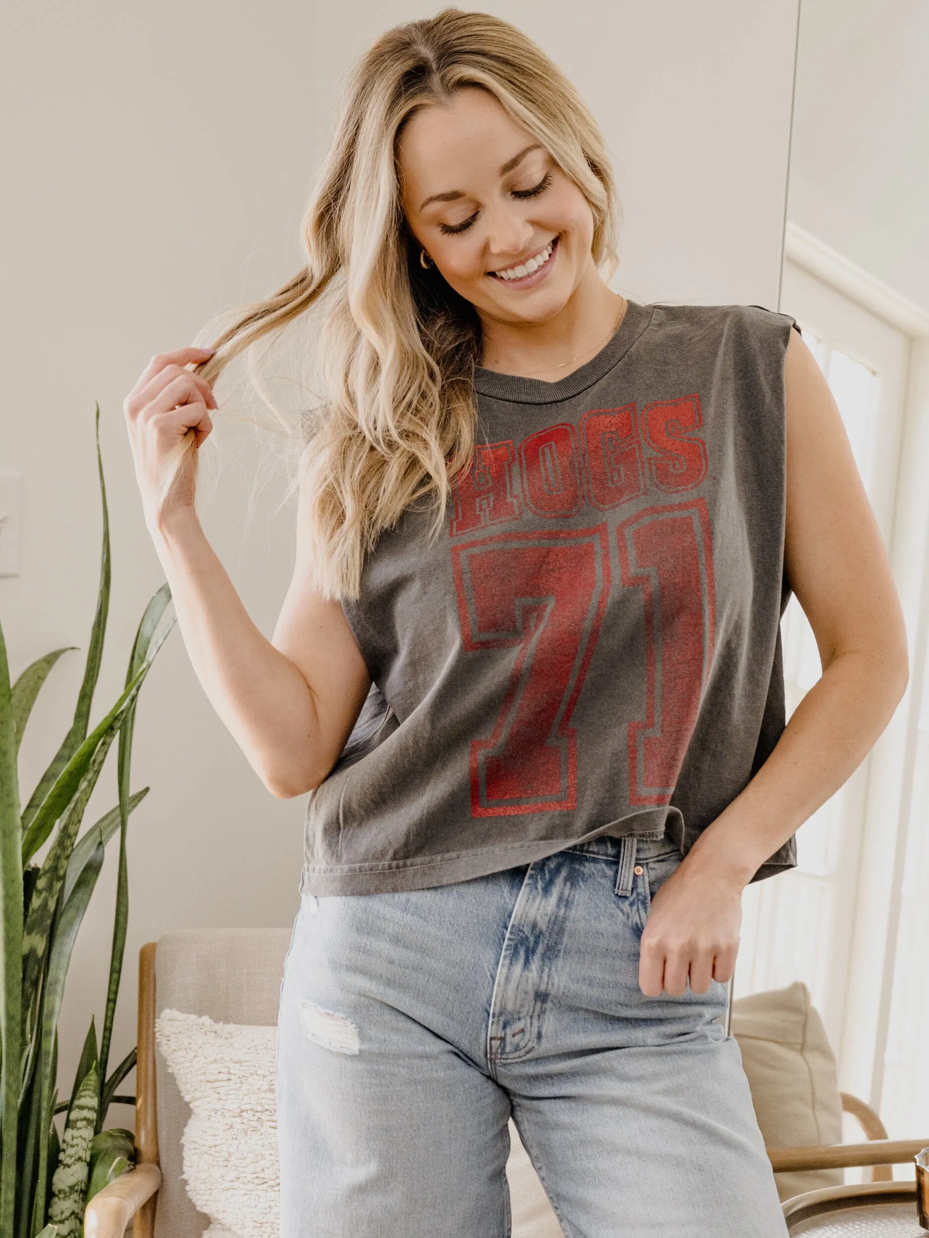 Arkansas Razorbacks Player Smoke Tank