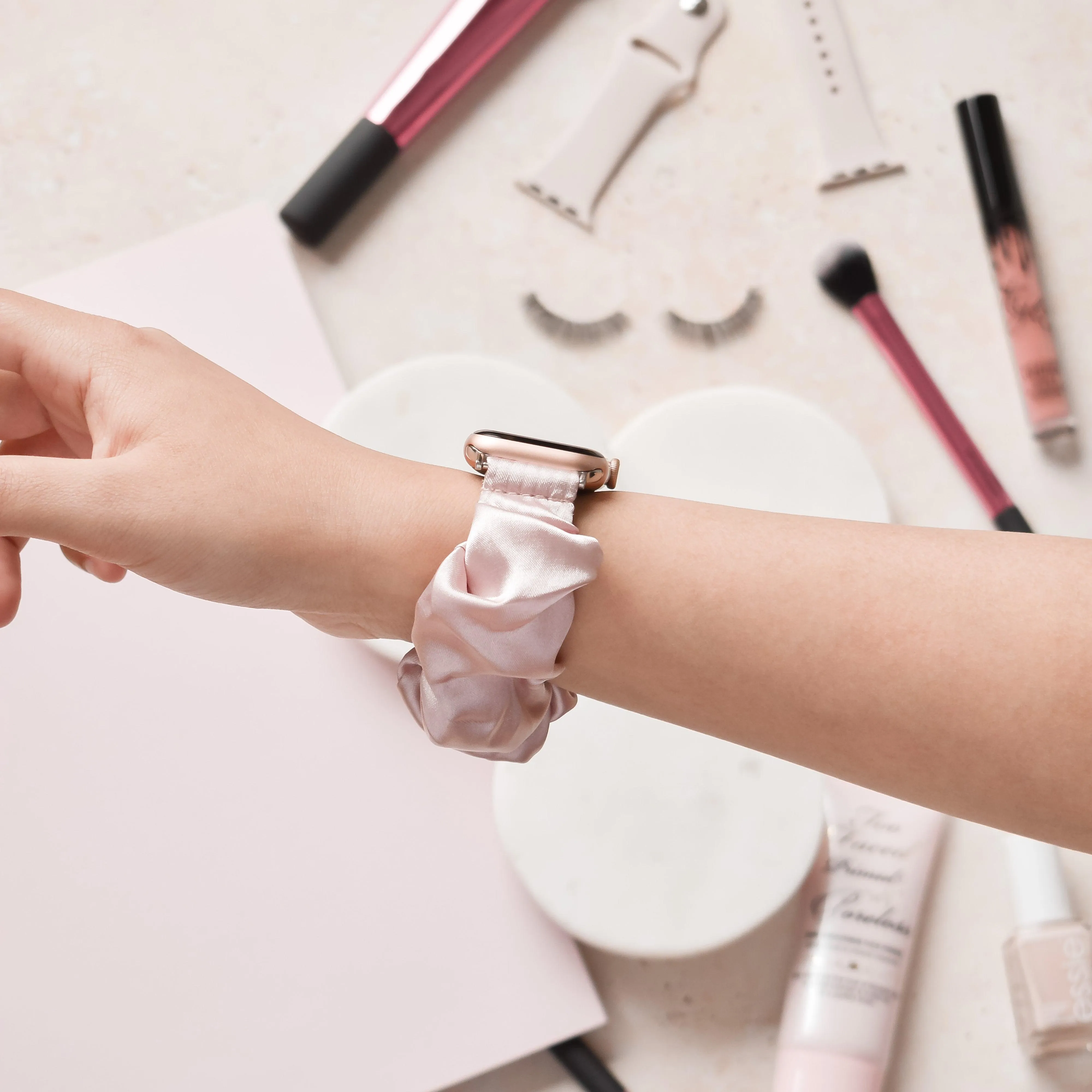 Scrunchie Apple Watch Strap - Dusty Pink