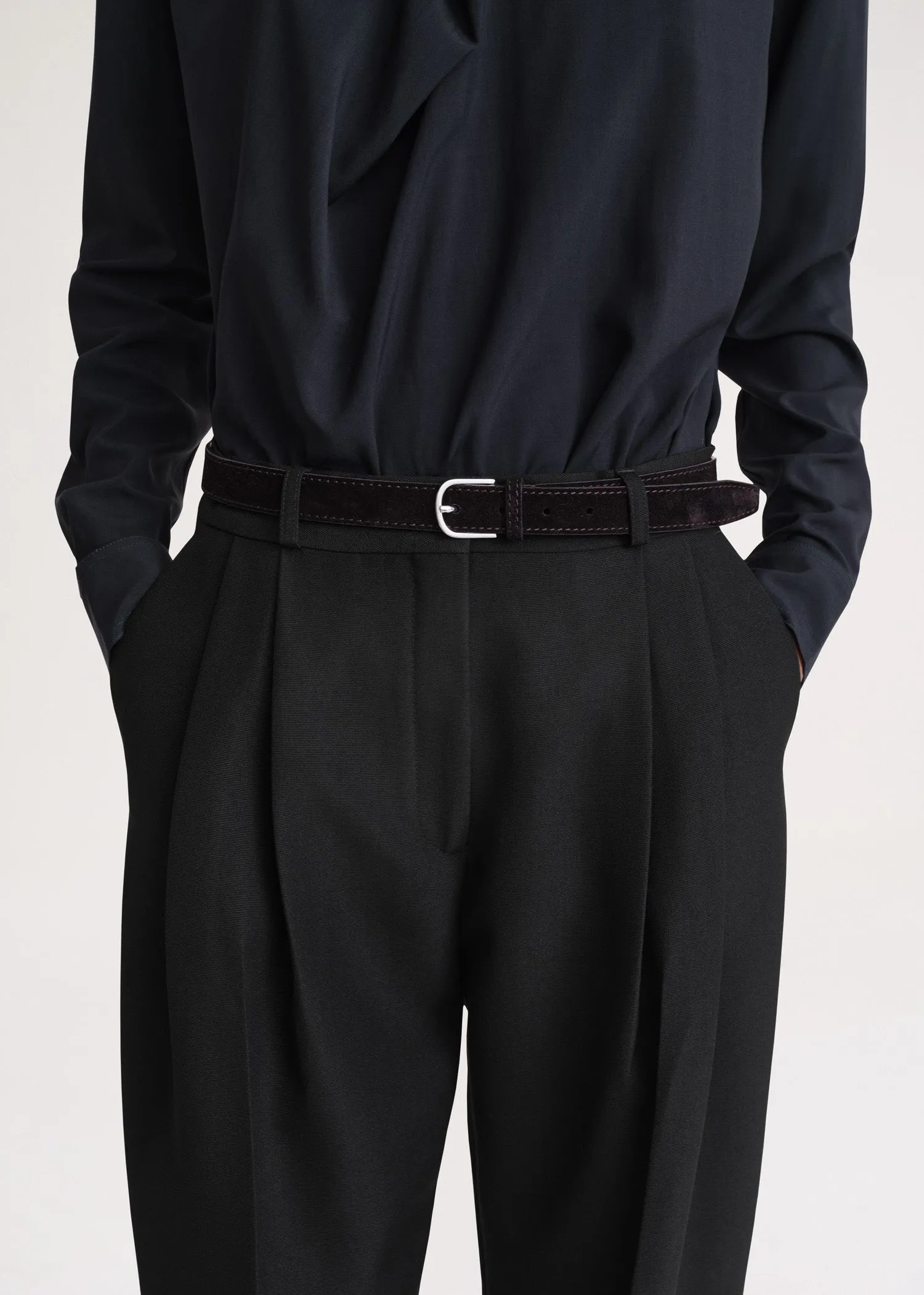 Slim trouser belt espresso